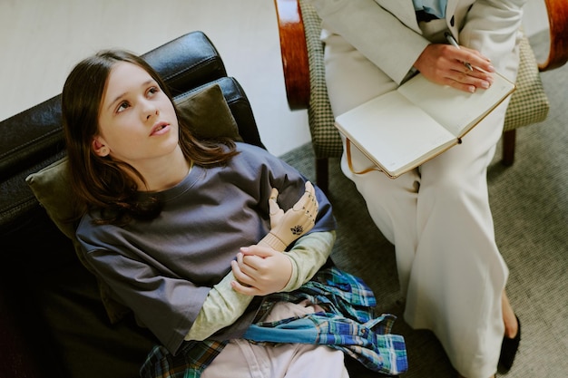 Психиатрические больные осенью: как действовать родственникам