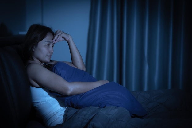 Бессонница при депрессии: как наладить сон